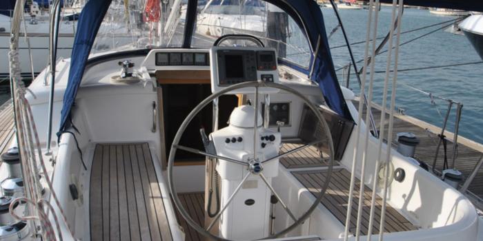 Oyster 45 Cockpit v2