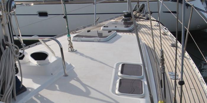 Oyster 45 Foredeck v2