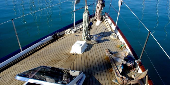 Oyster 46 Foredeck v2