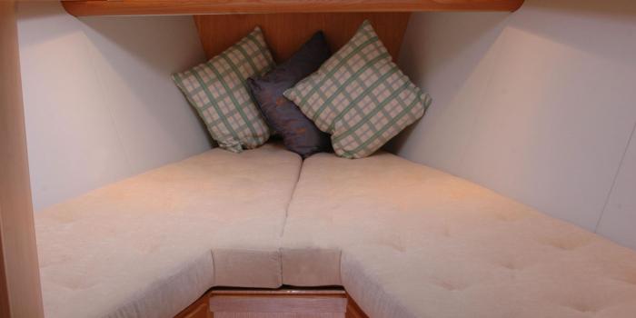 Oyster 46 Forward Cabin