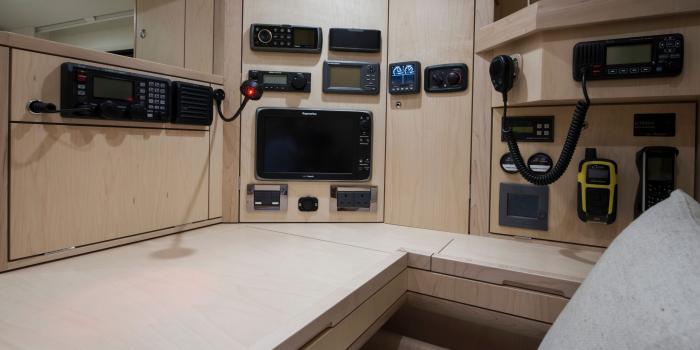 Oyster 475 Chart Table v2