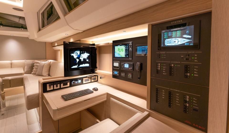 Oyster 495 Gallery 9