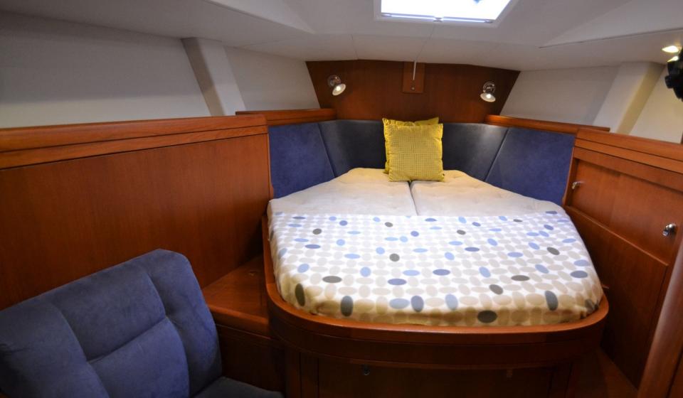 Oyster 53 Forward Double