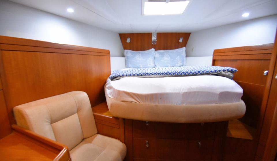 Oyster 53 Gallery 13