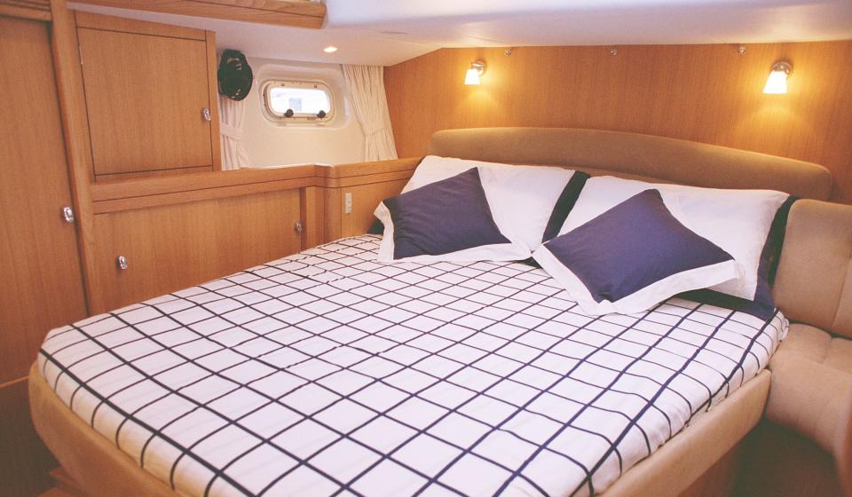 Oyster 53 Master Cabin