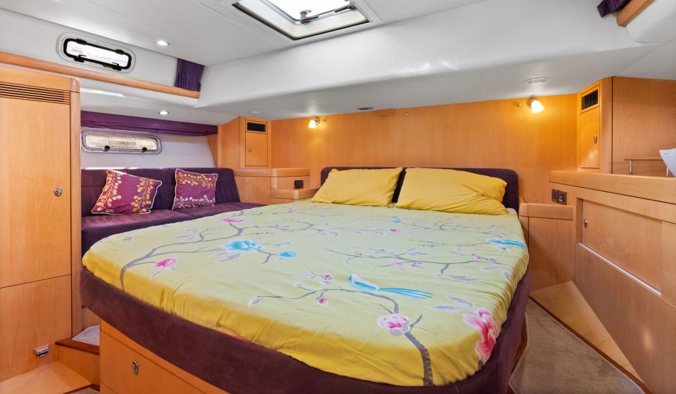 Oyster 54 Gallery 8 v2