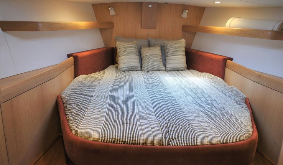 Oyster 54 Interior 3