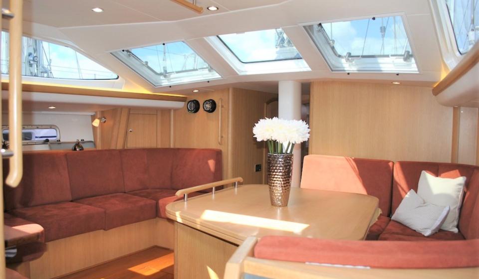 Oyster 54 Interior 6