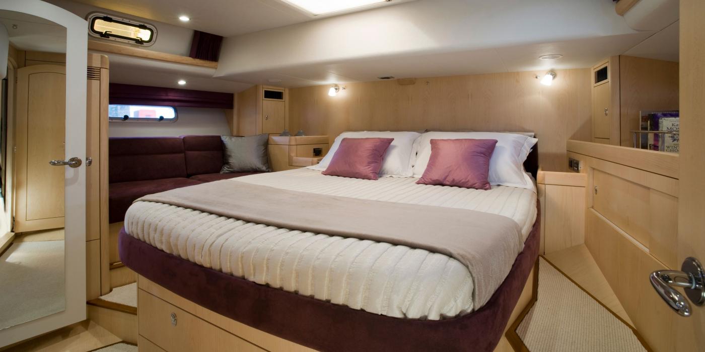 Oyster 54 Master Cabin v2