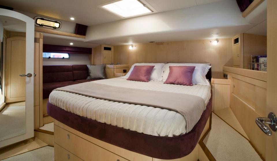 Oyster 54 Master Cabin v2