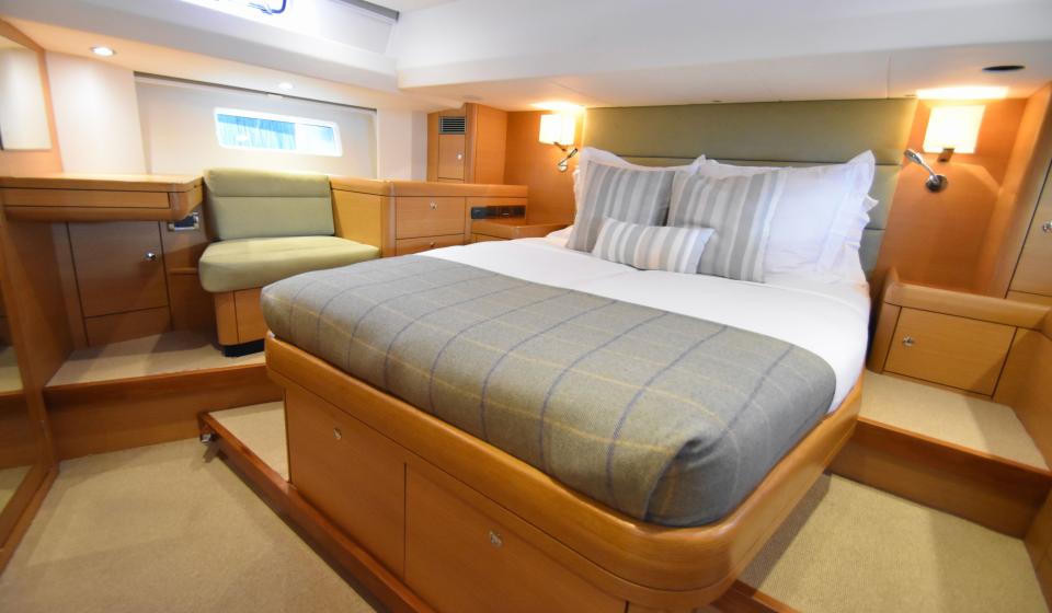 Oyster 545 Gallery 1