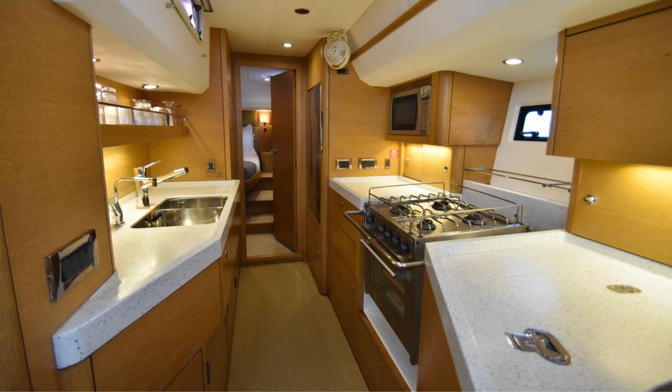 Oyster 545 Gallery 3