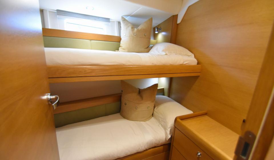 Oyster 545 Gallery 4