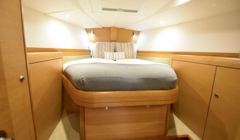 Oyster 545 Gallery 7