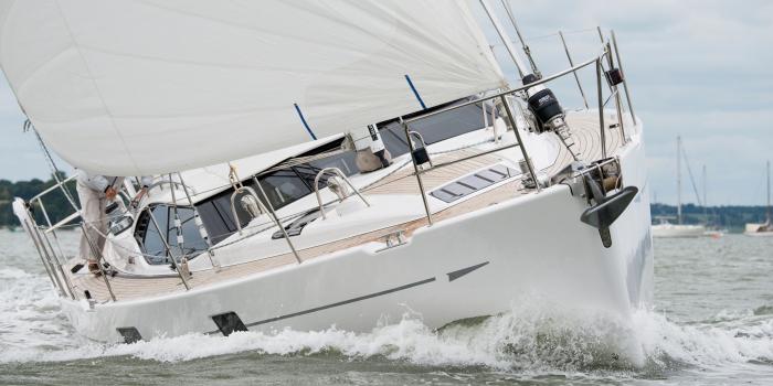 Oyster 545 Sailing Bow