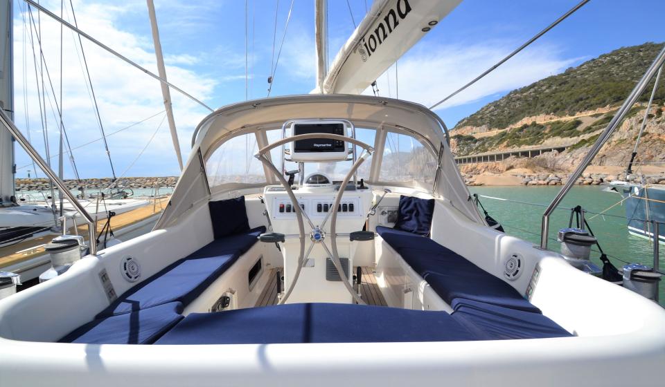 Oyster 56 Cockpit v4