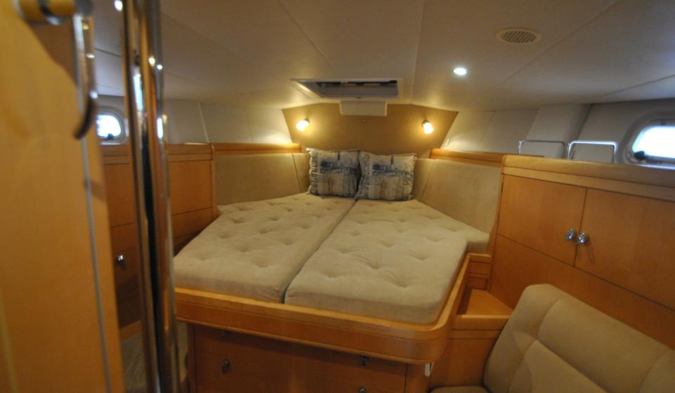 Oyster 56 Forward Cabin
