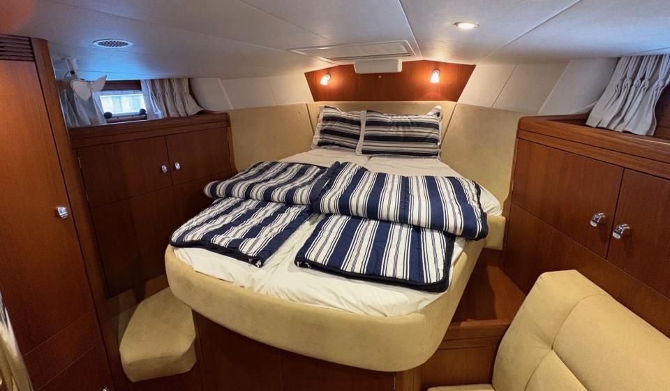 Oyster 56 Gallery 2 5 v2