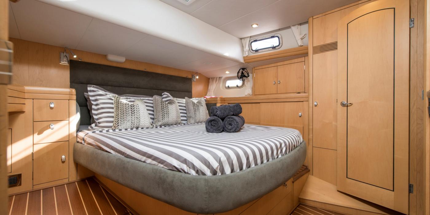 Oyster 56 Master Cabin v7