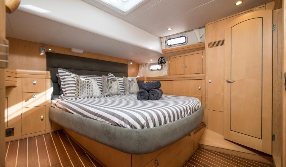 Oyster 56 Master Cabin v7