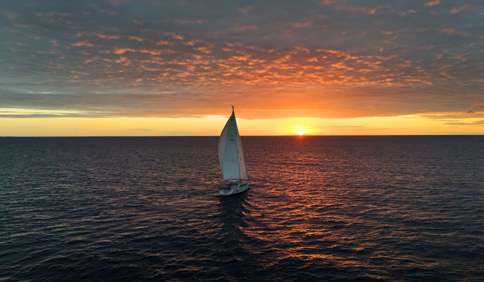 Oyster 565 Hamiruma Sunset Sailing Oyster World Rally French Polynesia