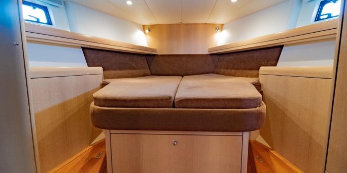 Oyster 575 Cabins 3