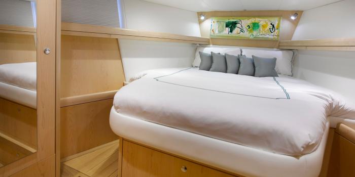 Oyster 575 Foward Double Cabin