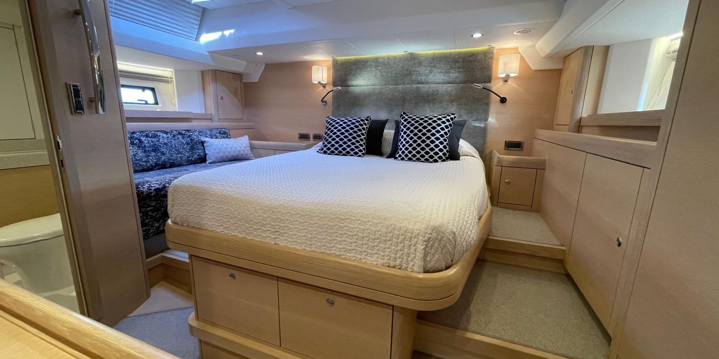 Oyster 575 Gallery 12