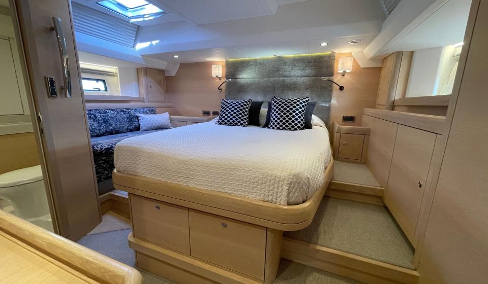 Oyster 575 Gallery 12