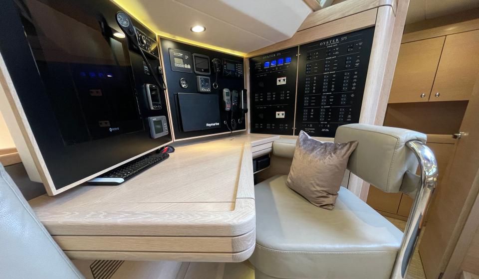 Oyster 575 Gallery 1