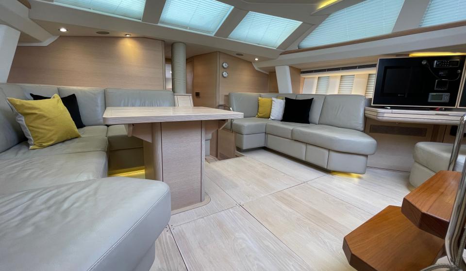 Oyster 575 Gallery 8