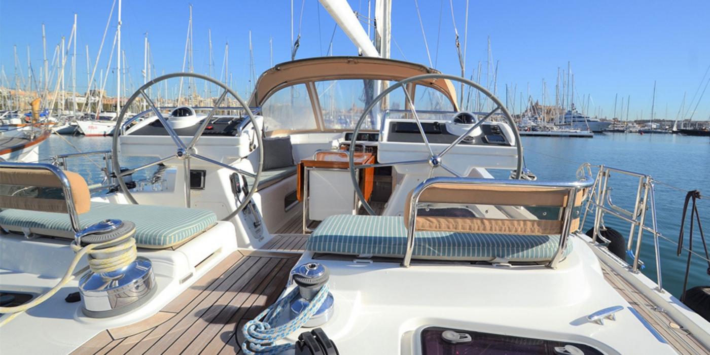 Oyster 575 Helm Cockpit