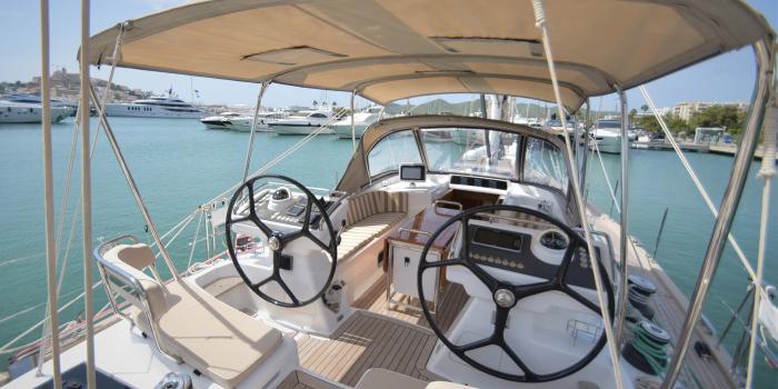 Oyster 575 Helm and Cockpit