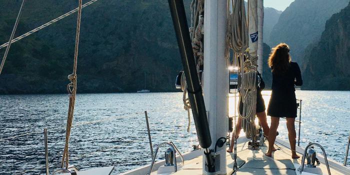 Oyster 575 Lifestyle