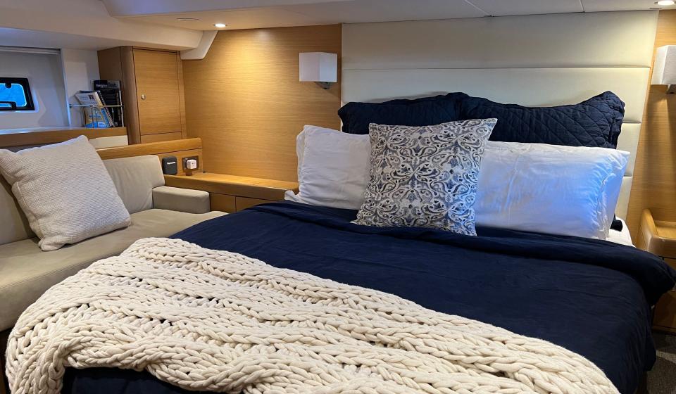 Oyster 575 Master Cabin v12