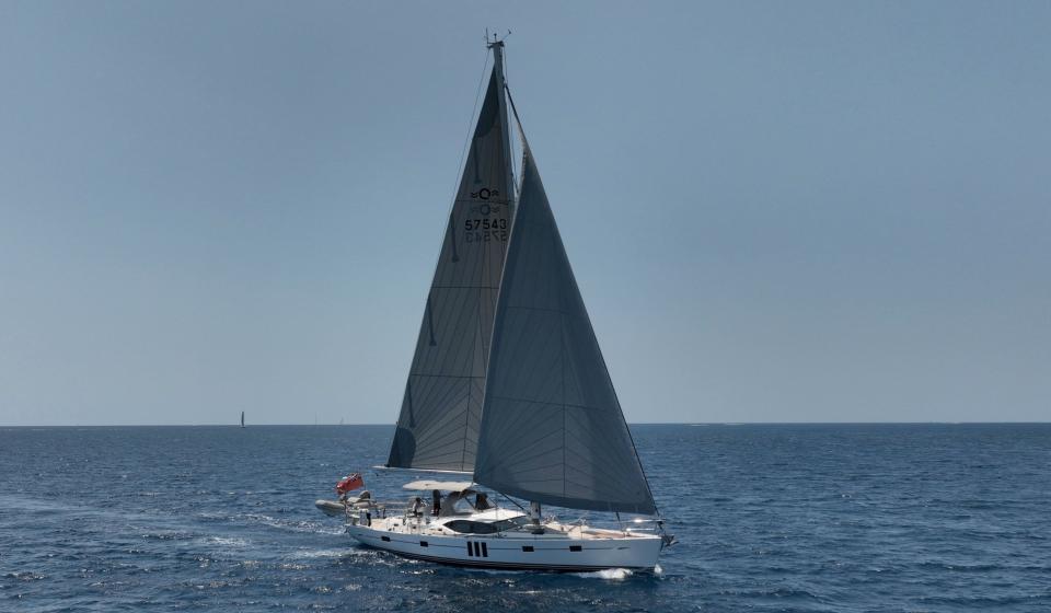 Oyster 575 Sailing 3 v2