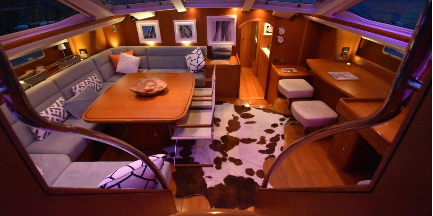 Oyster 575 Saloon 2 v3