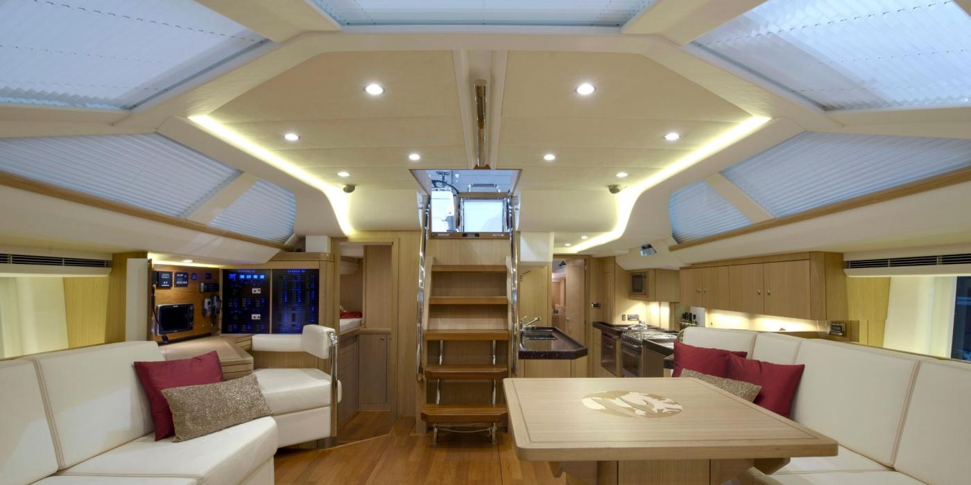 Oyster 575 Saloon v8