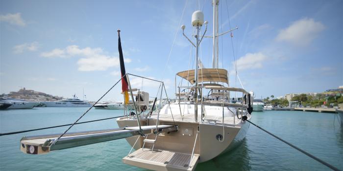 Oyster 575 Transom v2