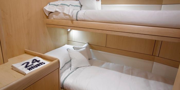 Oyster 575 Twin Cabin v3