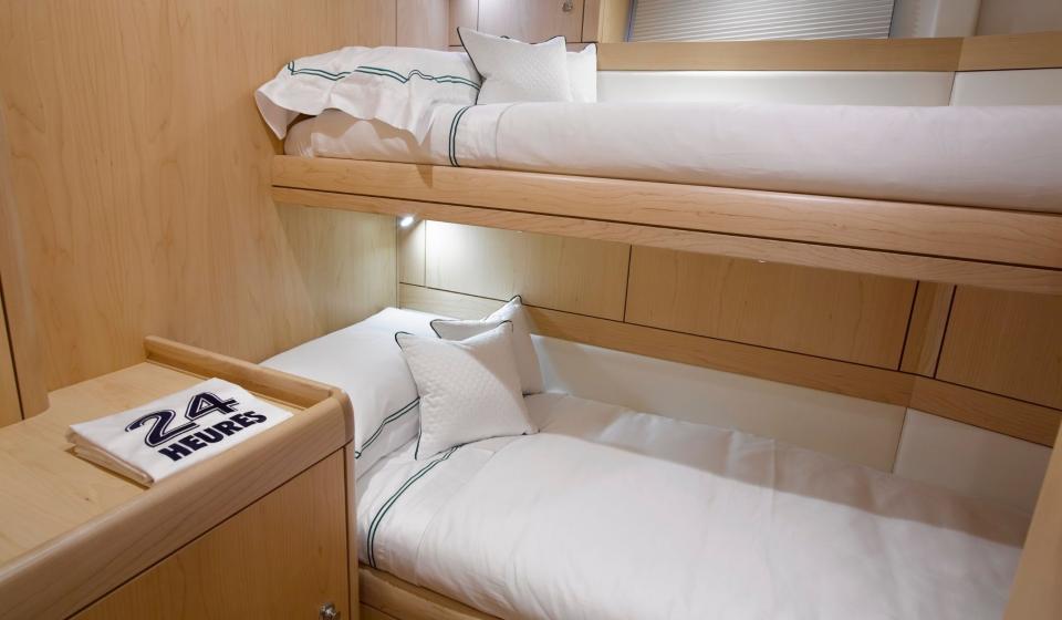 Oyster 575 Twin Cabin v3