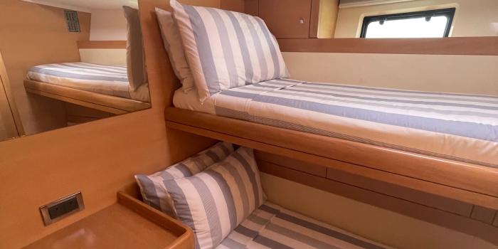 Oyster 575 Twin Cabin v5