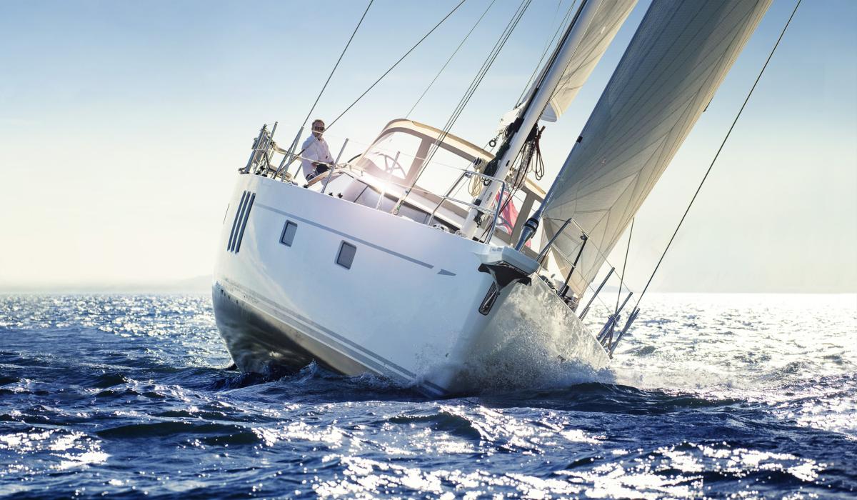 Oyster 595 60 foot sail boat bluewater bow on L 2