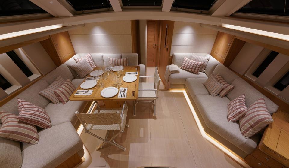 Oyster 595 Interior 2