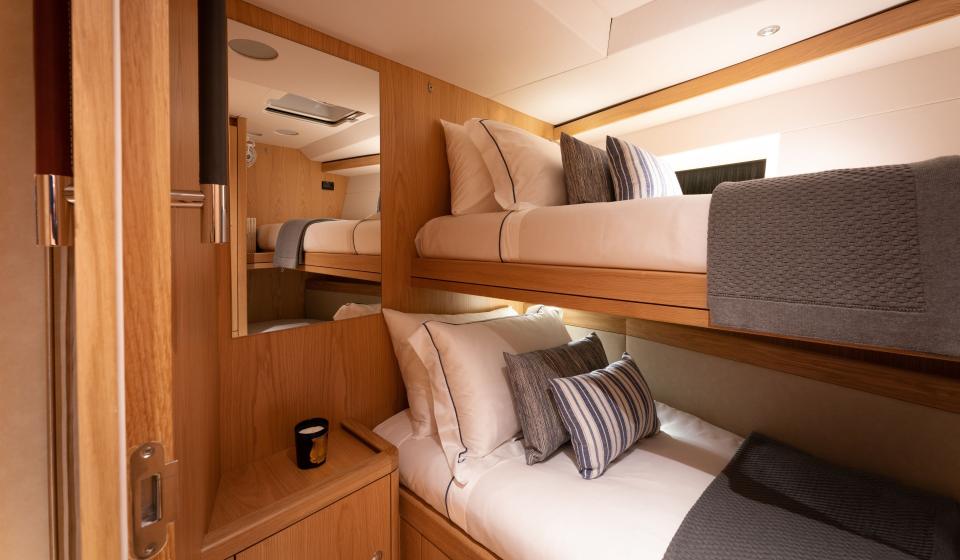 Oyster 595 Interior 7