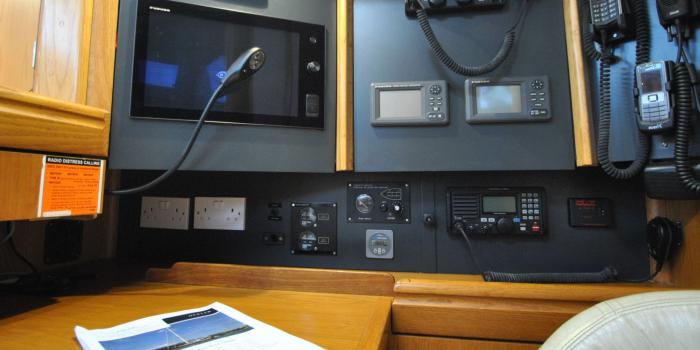 Oyster 61 Chart Table