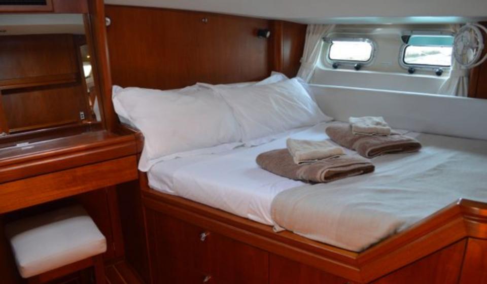Oyster 61 Double Cabin