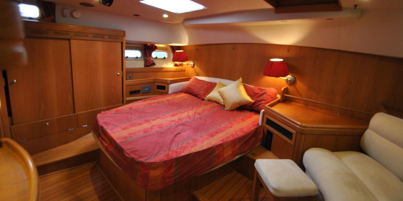 Oyster 61 Master Cabin