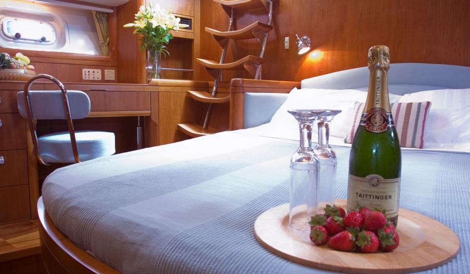 Oyster 62 Master Cabin v4