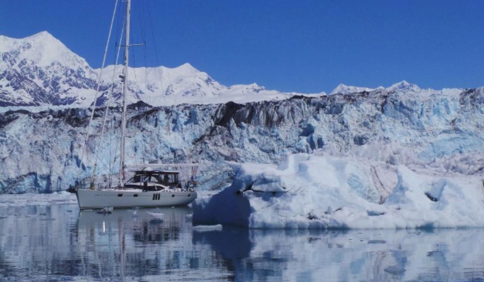 Oyster 625 Anchored 1